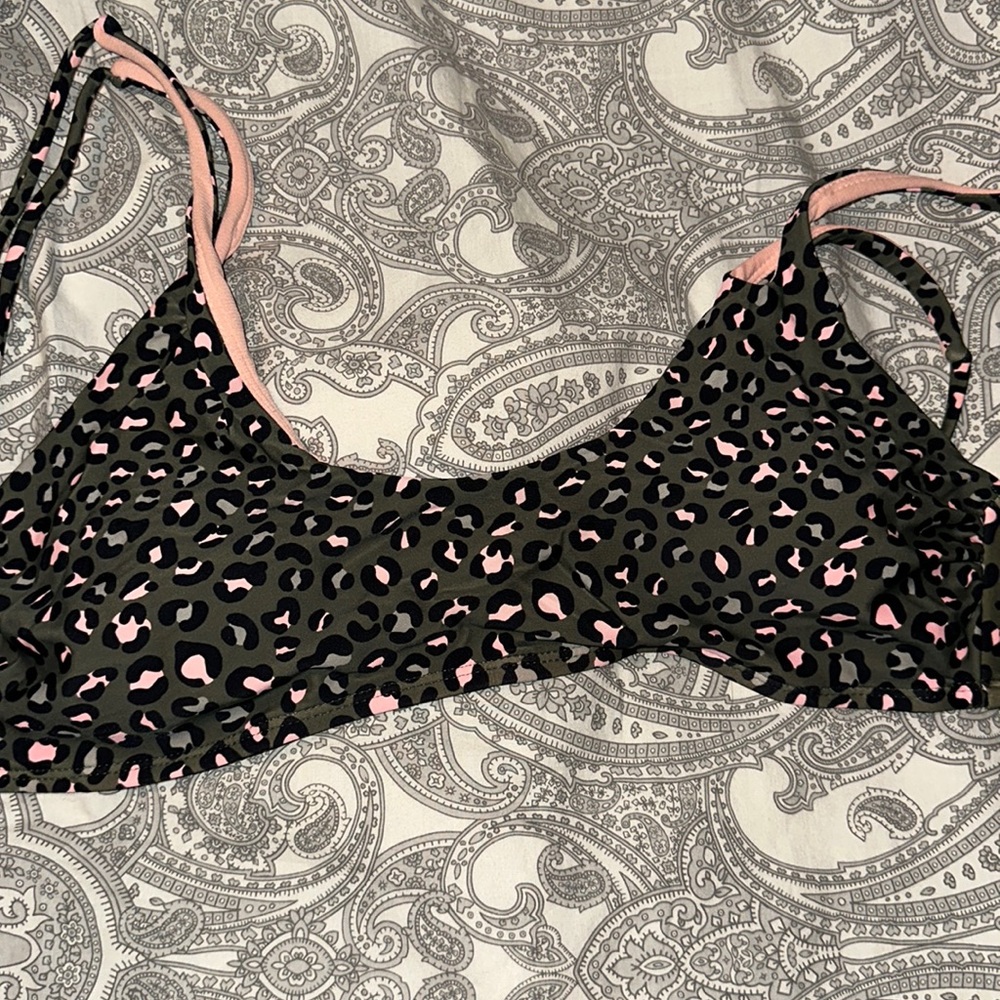Bathing suit top